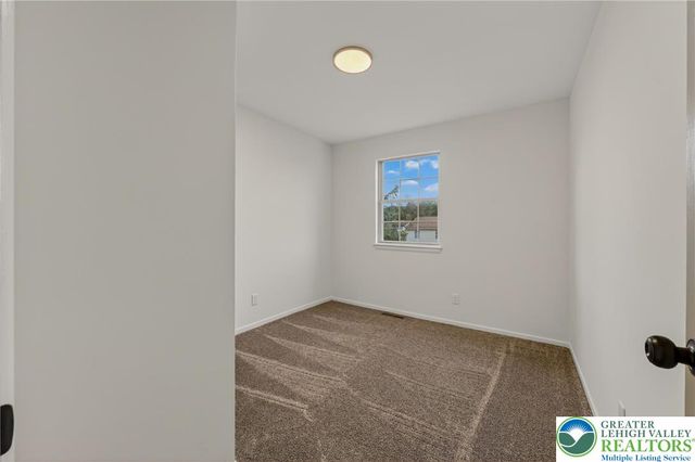1407 Presidential Drive, Whitehall Twp, PA 18052