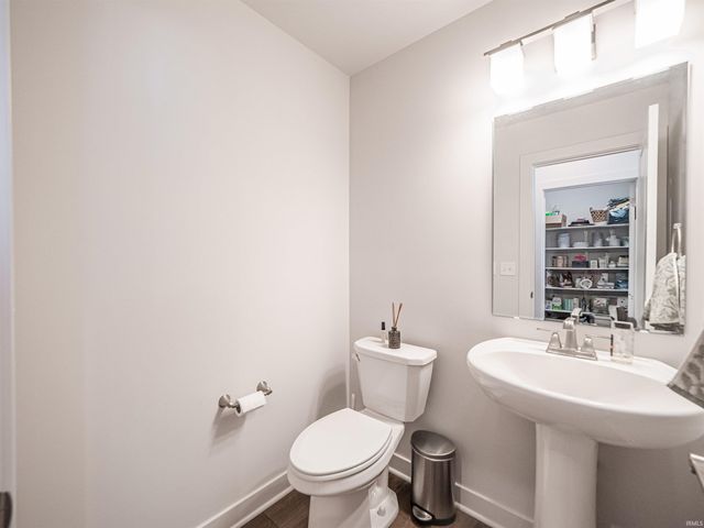 3077 Dowgate Drive, Newburgh, IN 47630