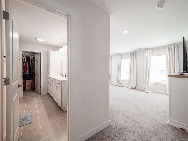 3077 Dowgate Drive, Newburgh, IN 47630