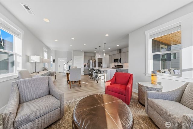 405 Maple Avenue, La Conner, WA 98257