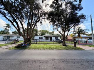 18711 NW 24th Avenue, Miami Gardens, FL 33056