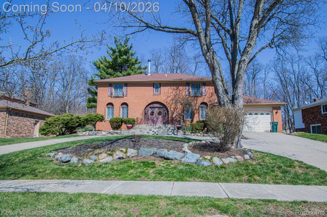 2800 Homewood Drive, Troy, MI 48098