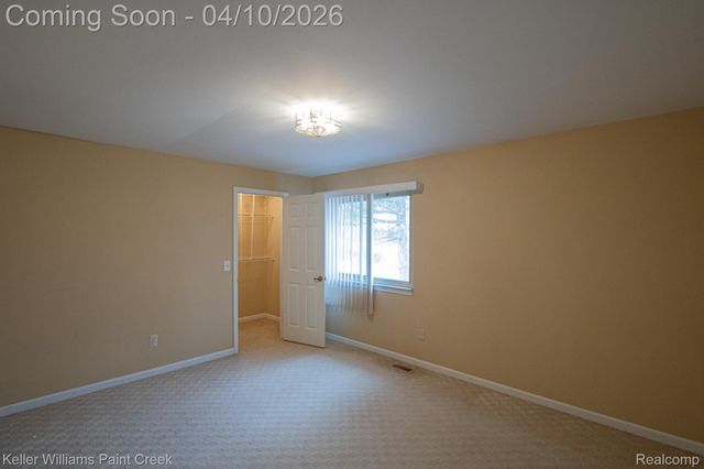 2800 Homewood Drive, Troy, MI 48098