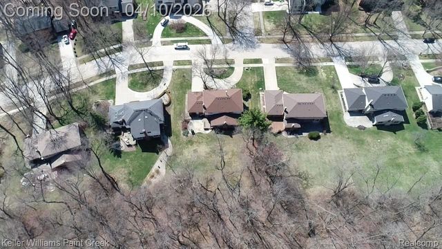 2800 Homewood Drive, Troy, MI 48098