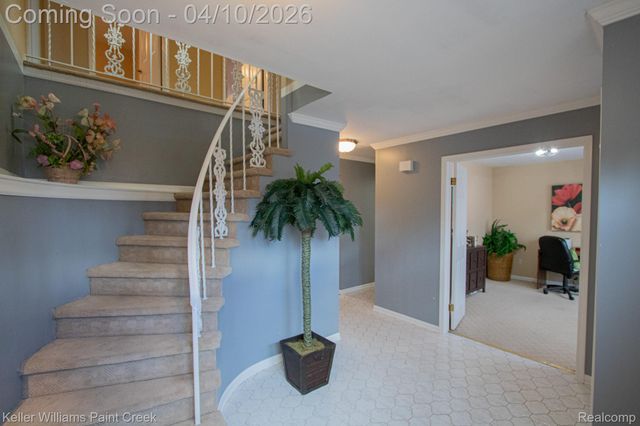 2800 Homewood Drive, Troy, MI 48098