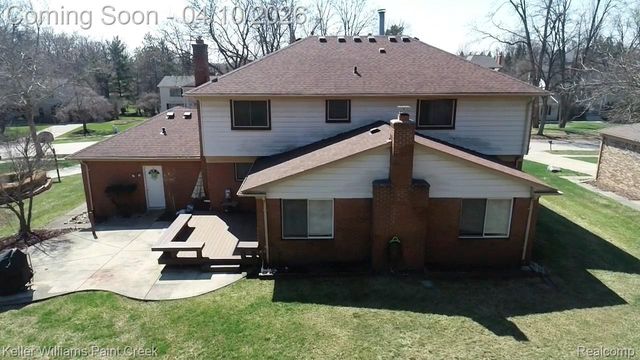 2800 Homewood Drive, Troy, MI 48098