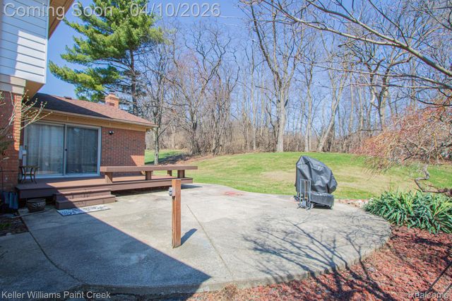 2800 Homewood Drive, Troy, MI 48098