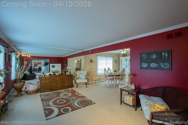 2800 Homewood Drive, Troy, MI 48098