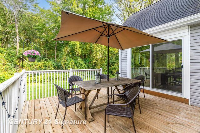 2265 E Brooks Road, Freeland, MI 48623