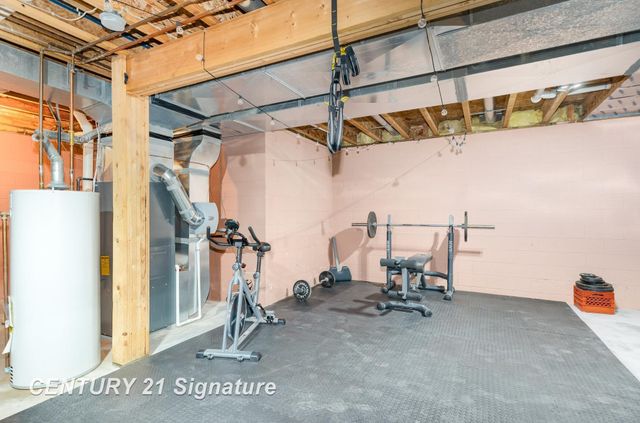 2265 E Brooks Road, Freeland, MI 48623