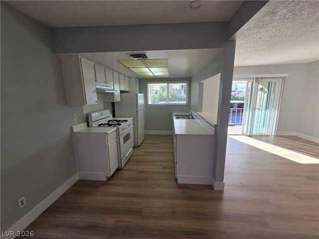 1405 Vegas Valley Drive 216, Las Vegas, NV 89169