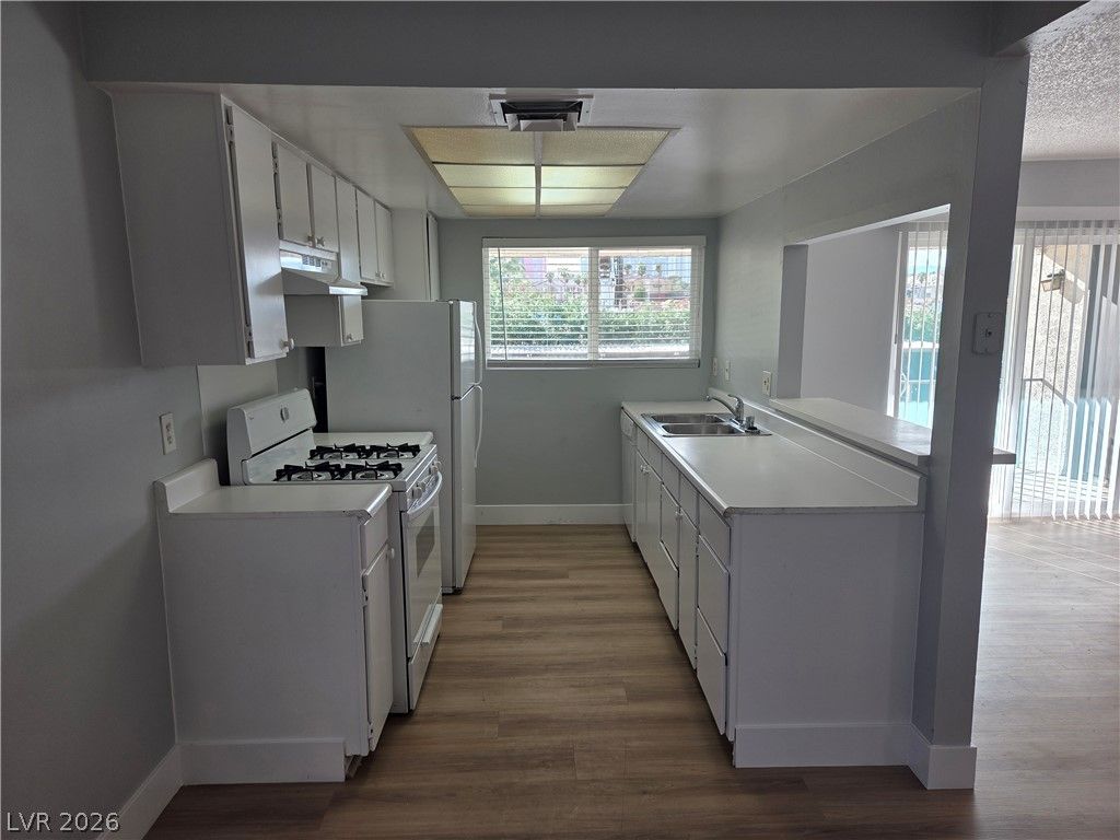1405 Vegas Valley Drive 216, Las Vegas, NV 89169