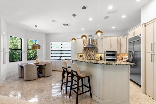 10185 Cameilla St, Parkland, FL 33076