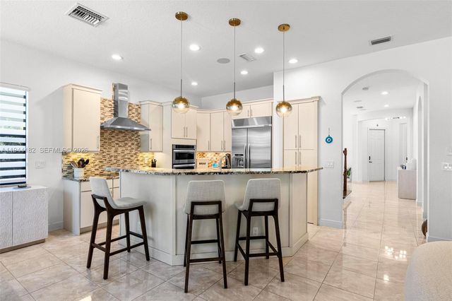 10185 Cameilla St, Parkland, FL 33076