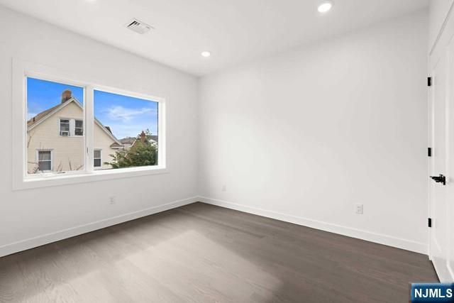 366 Nelson Avenue B, Cliffside Park, NJ 07010