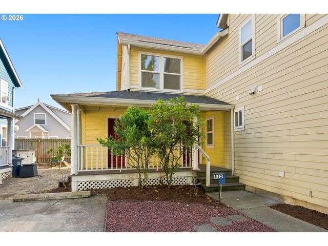 512 Ne ROSELAWN St, Portland, OR 97211