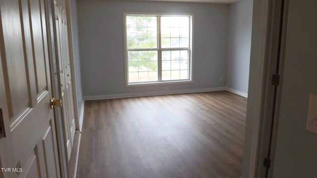 140 Harvest Road, Bristol, VA 24201