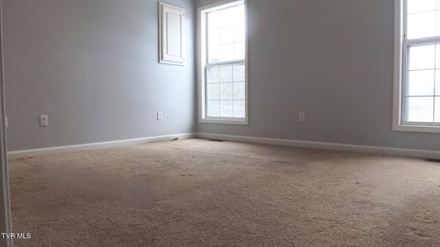 140 Harvest Road, Bristol, VA 24201