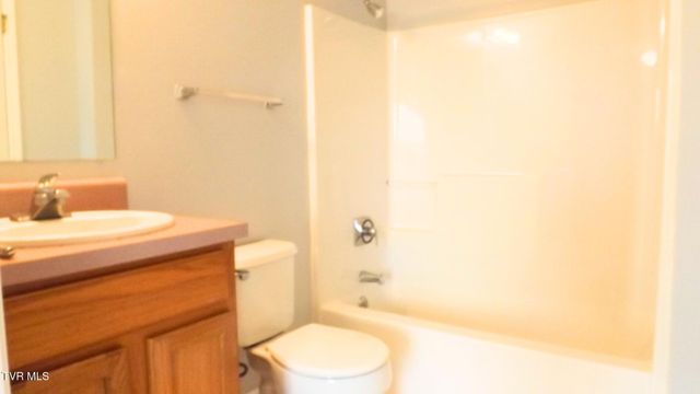 140 Harvest Road, Bristol, VA 24201