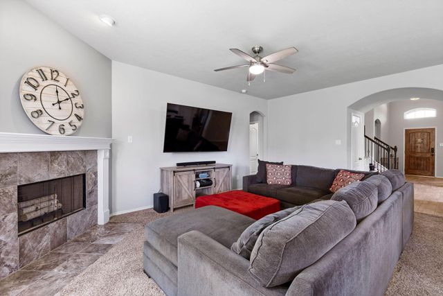 12002 Rockridge Falls Drive, Tomball, TX 77375