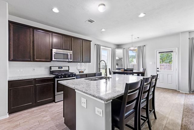 12002 Rockridge Falls Drive, Tomball, TX 77375