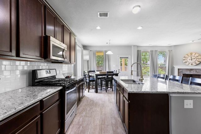 12002 Rockridge Falls Drive, Tomball, TX 77375