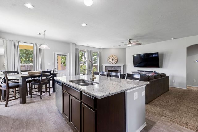 12002 Rockridge Falls Drive, Tomball, TX 77375