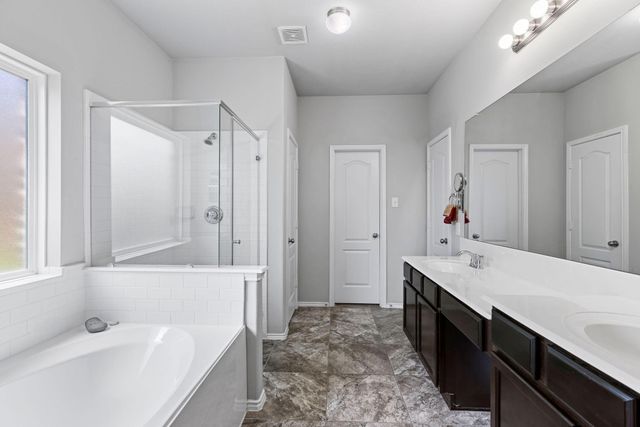 12002 Rockridge Falls Drive, Tomball, TX 77375