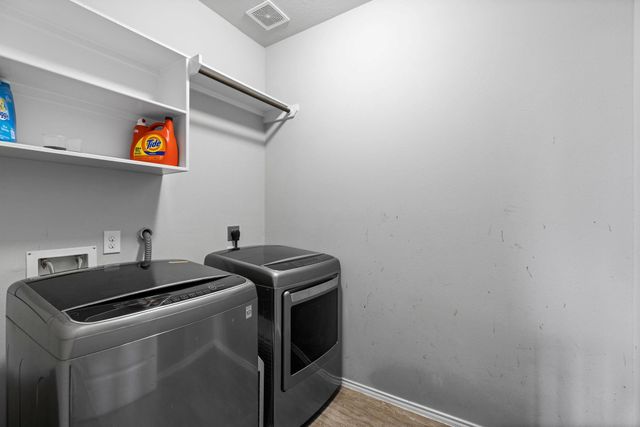 12002 Rockridge Falls Drive, Tomball, TX 77375