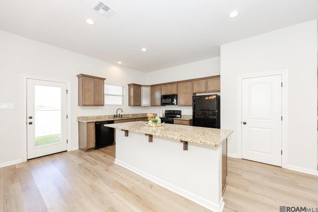 59530 Clifts Cove Dr, Plaquemine, LA 70764