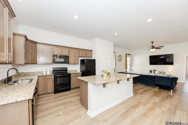 59530 Clifts Cove Dr, Plaquemine, LA 70764