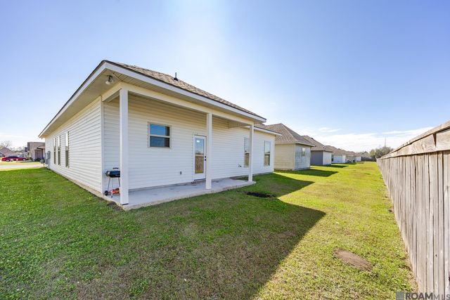 59530 Clifts Cove Dr, Plaquemine, LA 70764