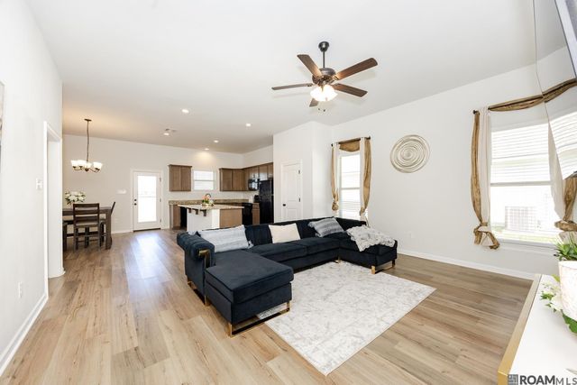 59530 Clifts Cove Dr, Plaquemine, LA 70764