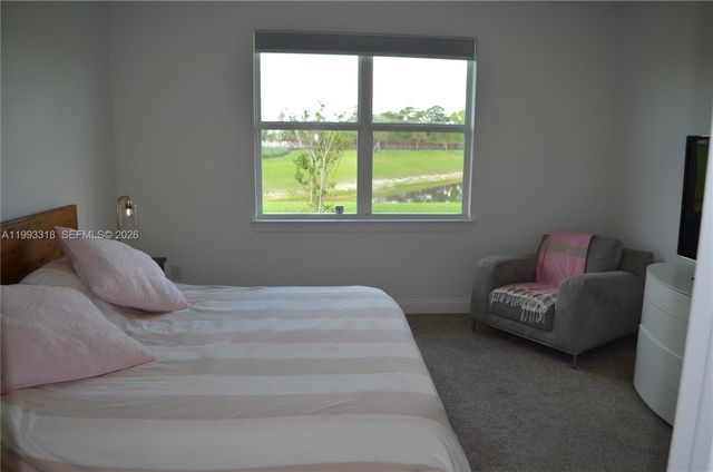 6448 NW Cloverdale Ave, Port St. Lucie, FL 34987