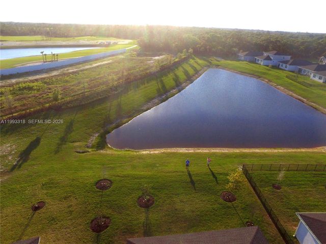 6448 NW Cloverdale Ave, Port St. Lucie, FL 34987