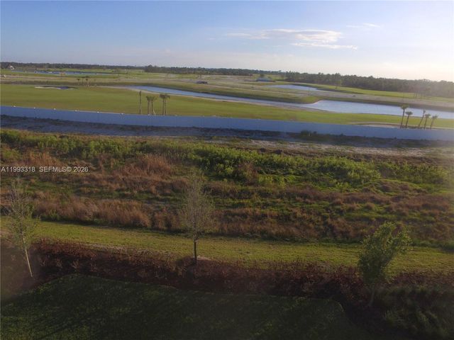 6448 NW Cloverdale Ave, Port St. Lucie, FL 34987