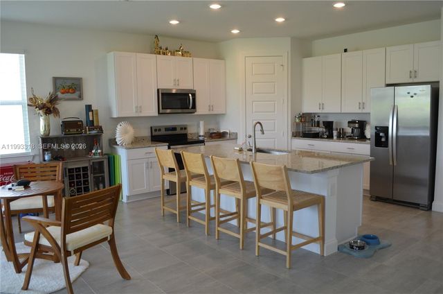 6448 NW Cloverdale Ave, Port St. Lucie, FL 34987