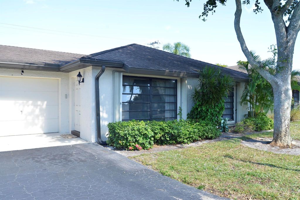 10054 Eaglewood Road B, Boynton Beach, FL 33436