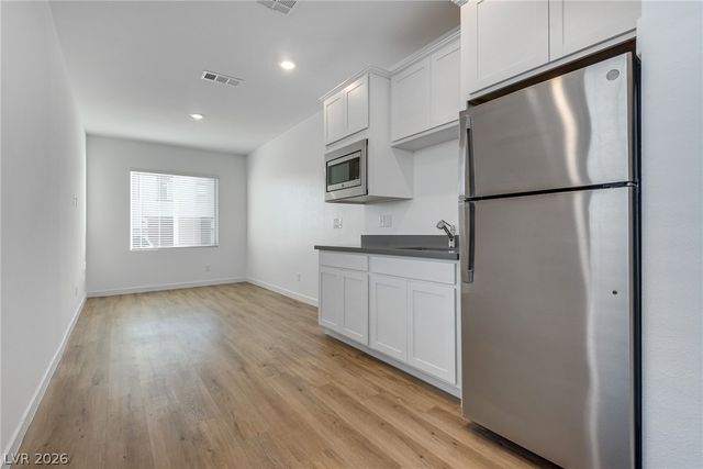 8326 Hayden Hills Avenue, Las Vegas, NV 89147