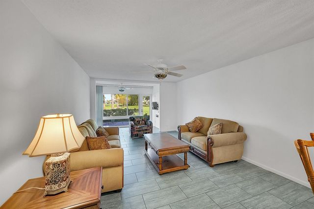 13791 Flora Place A, Delray Beach, FL 33484