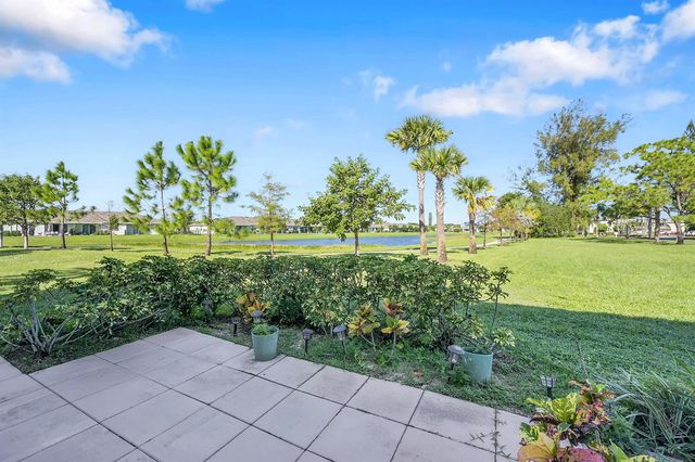 13791 Flora Place A, Delray Beach, FL 33484