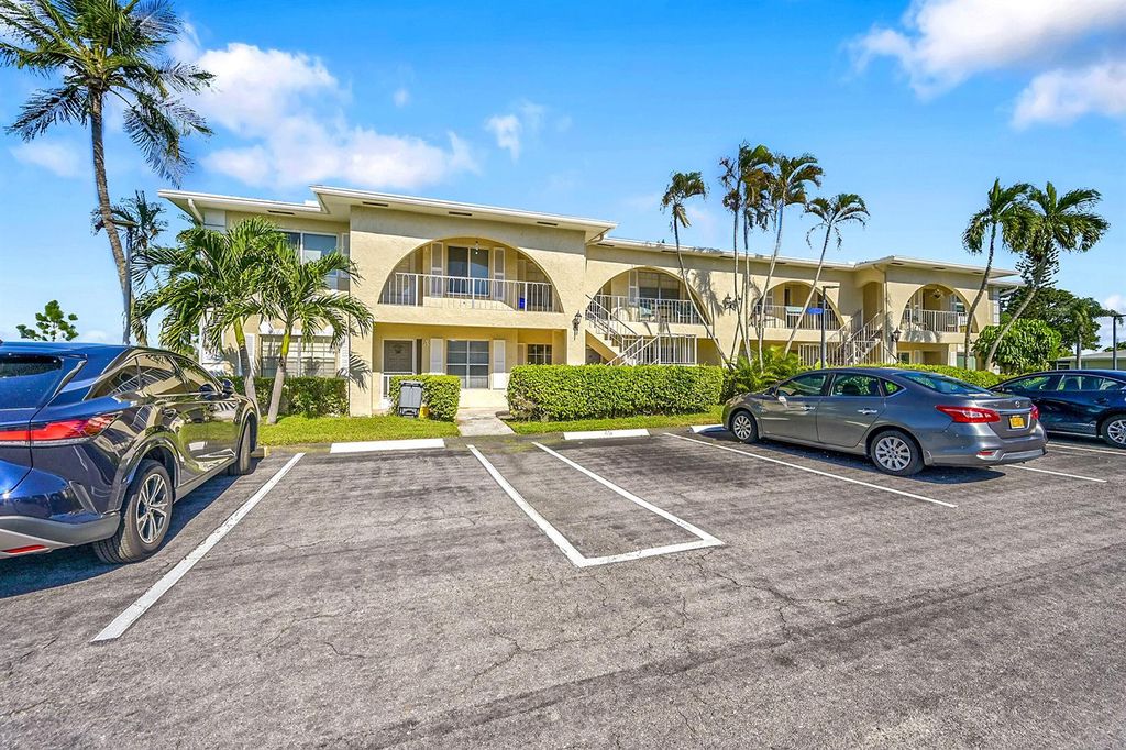 13791 Flora Place A, Delray Beach, FL 33484