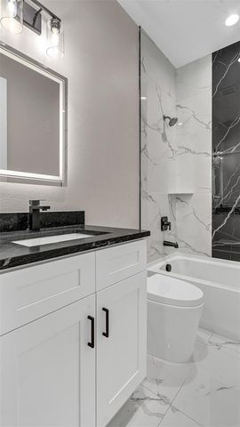 2835 60TH AVENUE N, St Petersburg, FL 33714