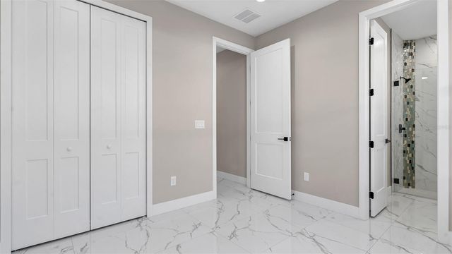 2835 60TH AVENUE N, St Petersburg, FL 33714