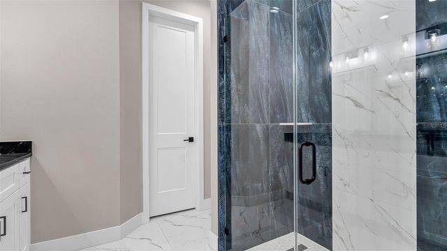 2835 60TH AVENUE N, St Petersburg, FL 33714