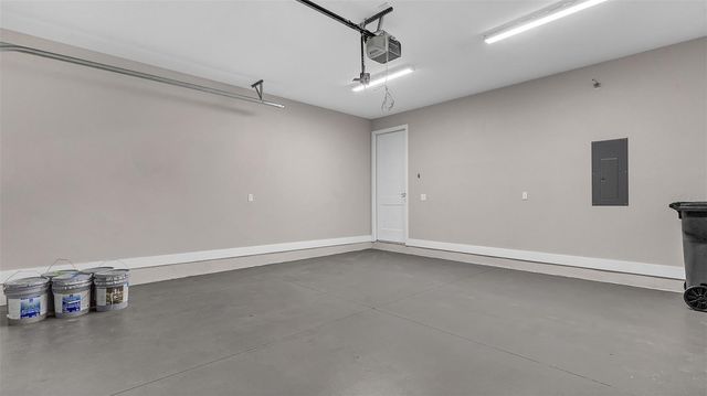 2835 60TH AVENUE N, St Petersburg, FL 33714