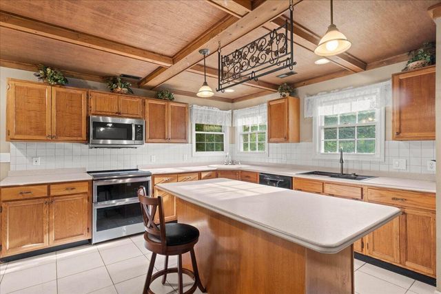504 Old Villanow Road, Lafayette, GA 30728
