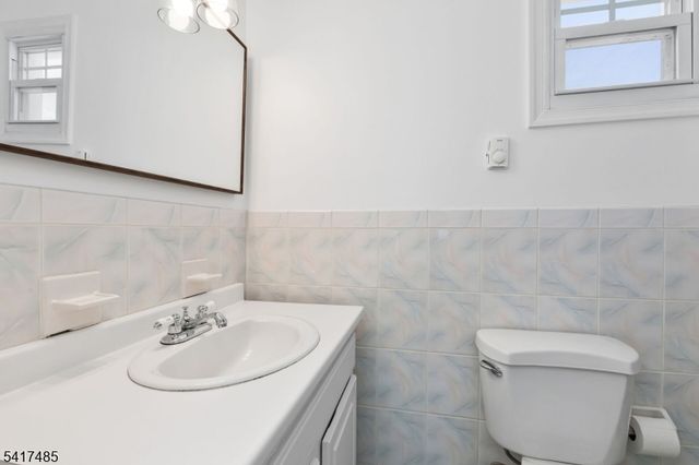 226 3rd St, Beach Haven Boro, NJ 08008