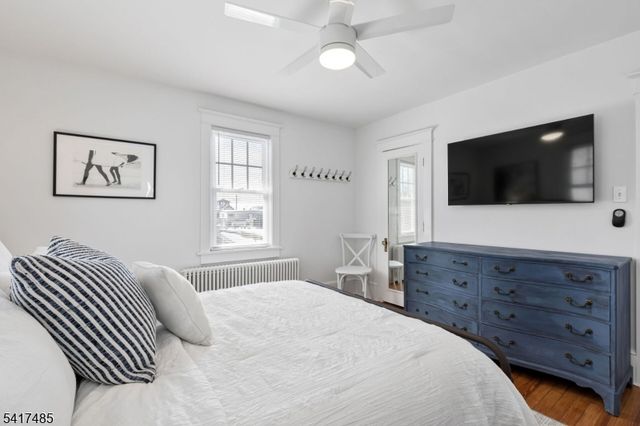 226 3rd St, Beach Haven Boro, NJ 08008