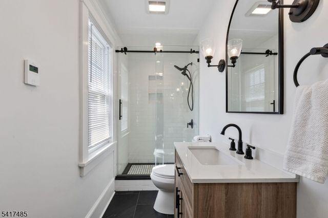 226 3rd St, Beach Haven Boro, NJ 08008